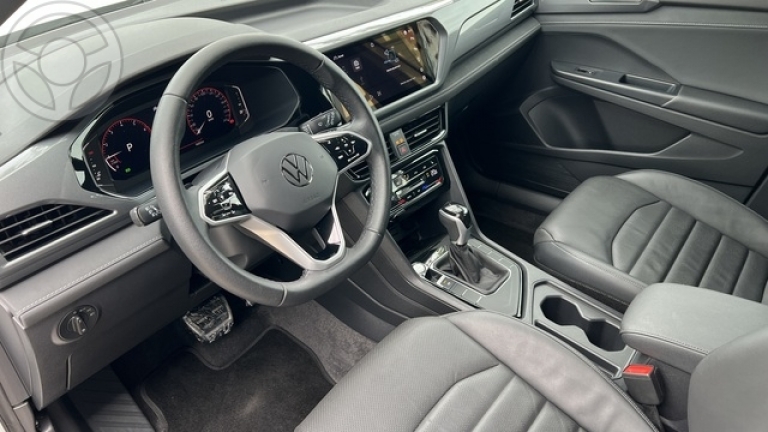 VOLKSWAGEN - TAOS HIGHLINE - - 1.4 TURBO - 25 - BAIXO - - 2023/2023 - BRANCA - R$ 169.900,00